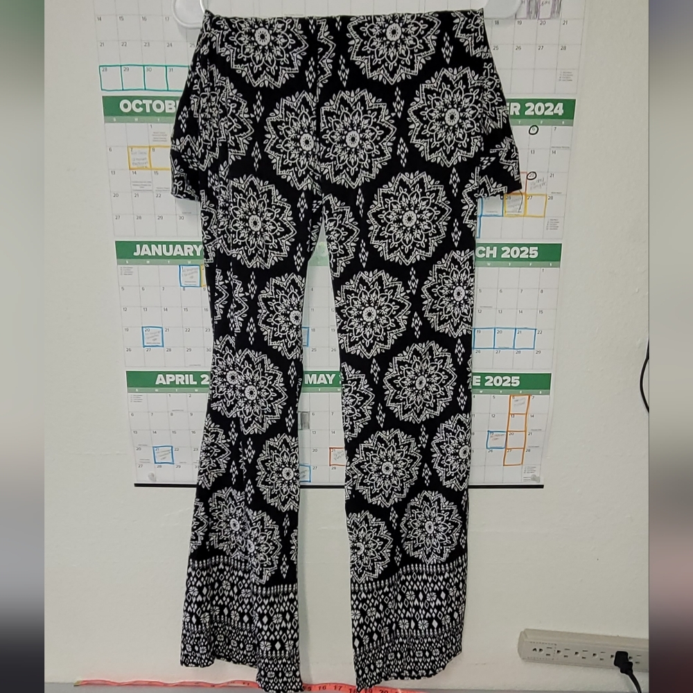 Torrid Black and White Patterned Pants